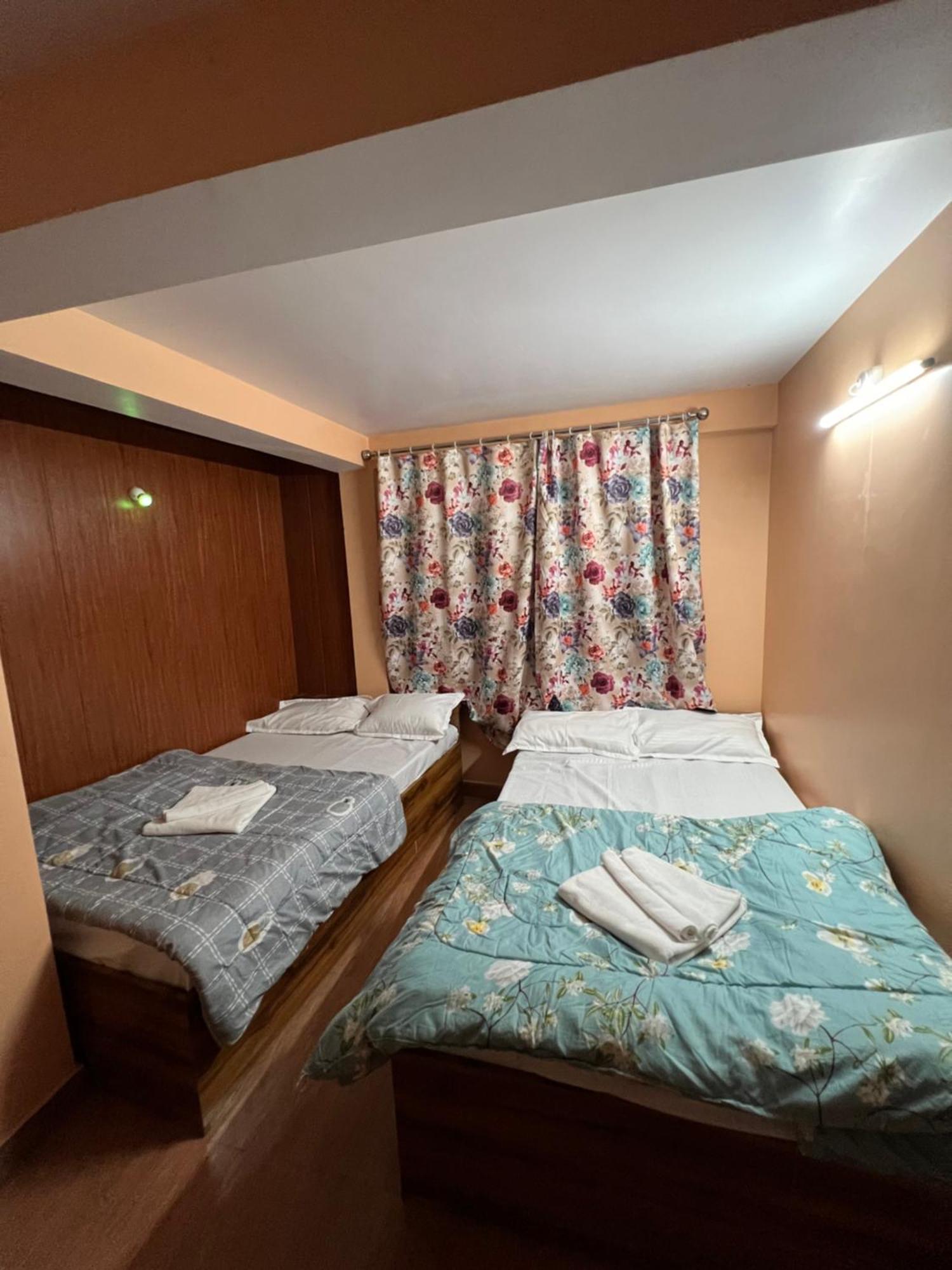 Hotel Hill Top Дарджилинг Екстериор снимка