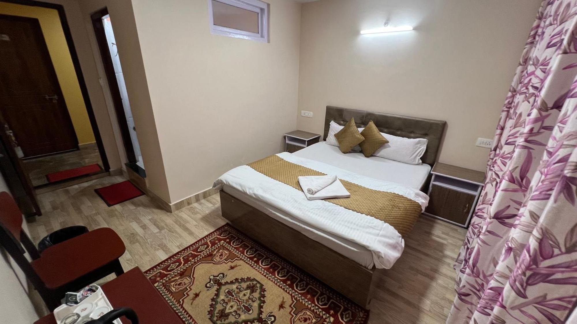 Hotel Hill Top Дарджилинг Екстериор снимка