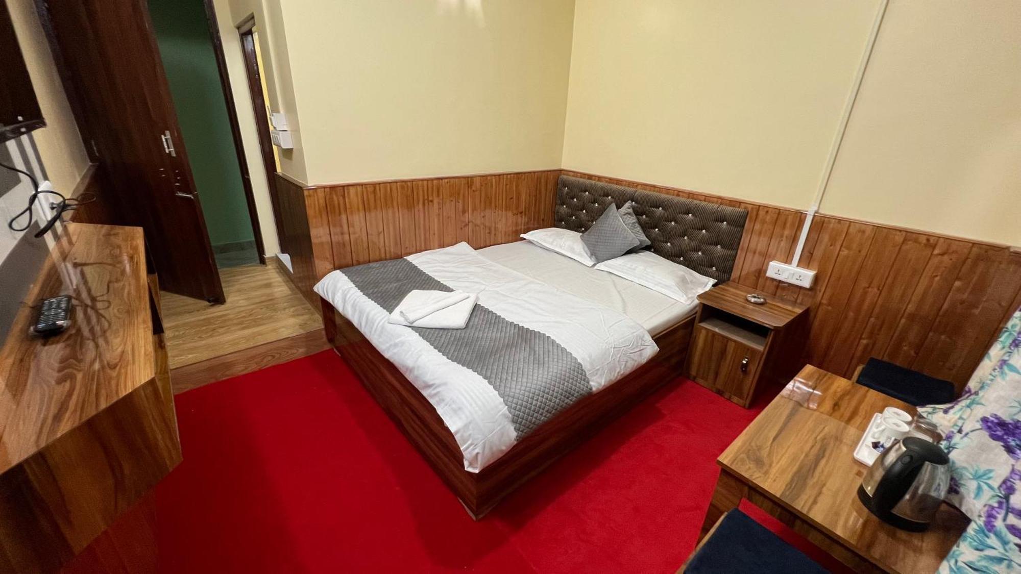 Hotel Hill Top Дарджилинг Екстериор снимка