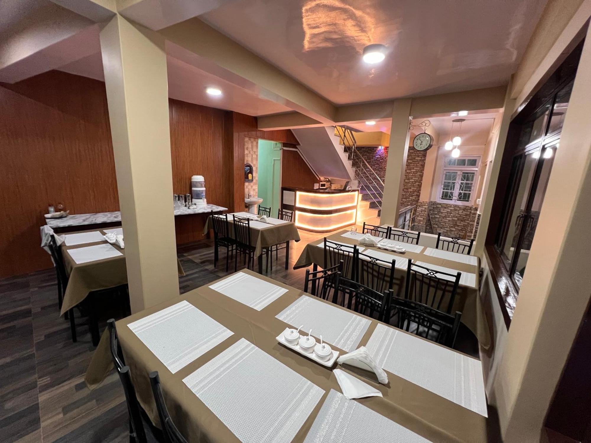 Hotel Hill Top Дарджилинг Екстериор снимка